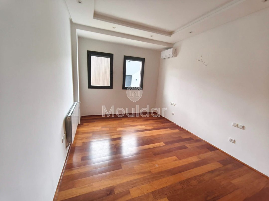 Villa Spacieuse à Dar Bouazza : Élegance et Confort - Photo 4