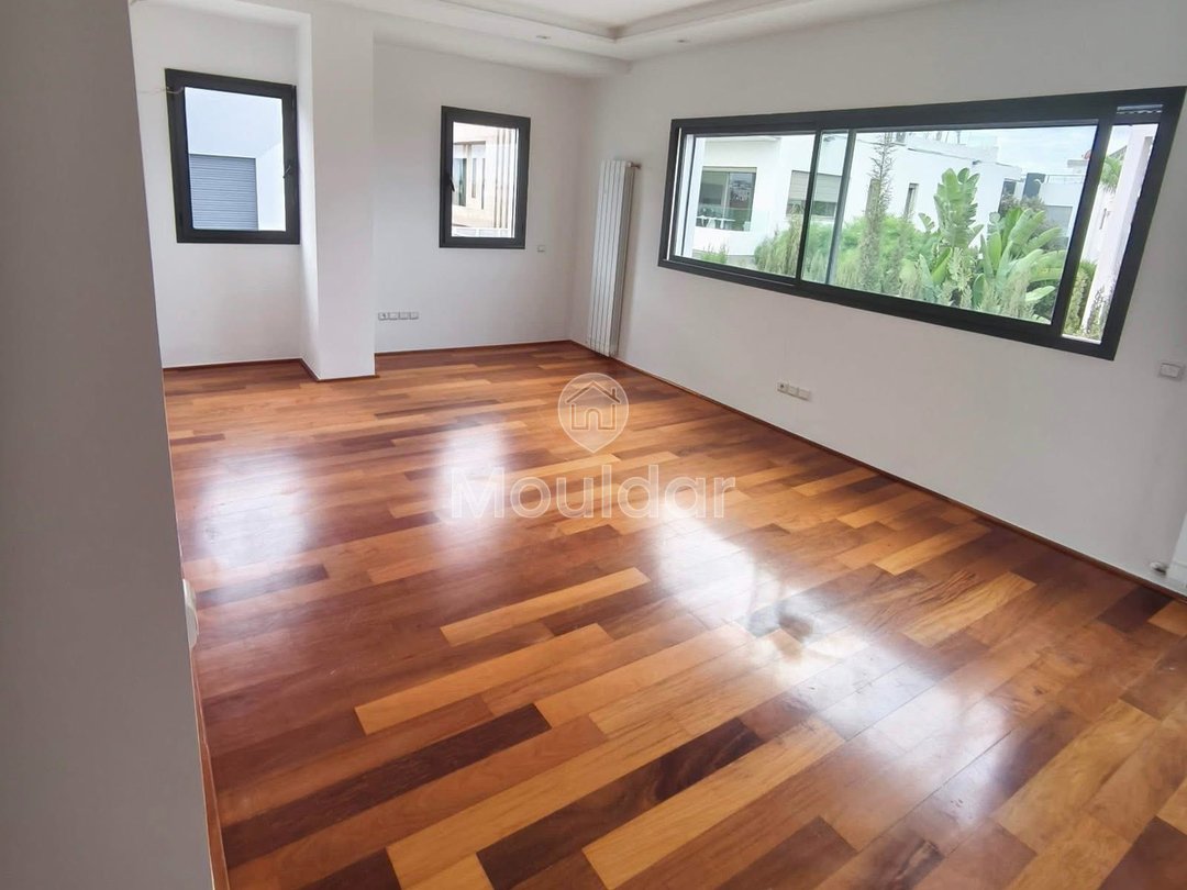 Villa Spacieuse à Dar Bouazza : Élegance et Confort - Photo 1