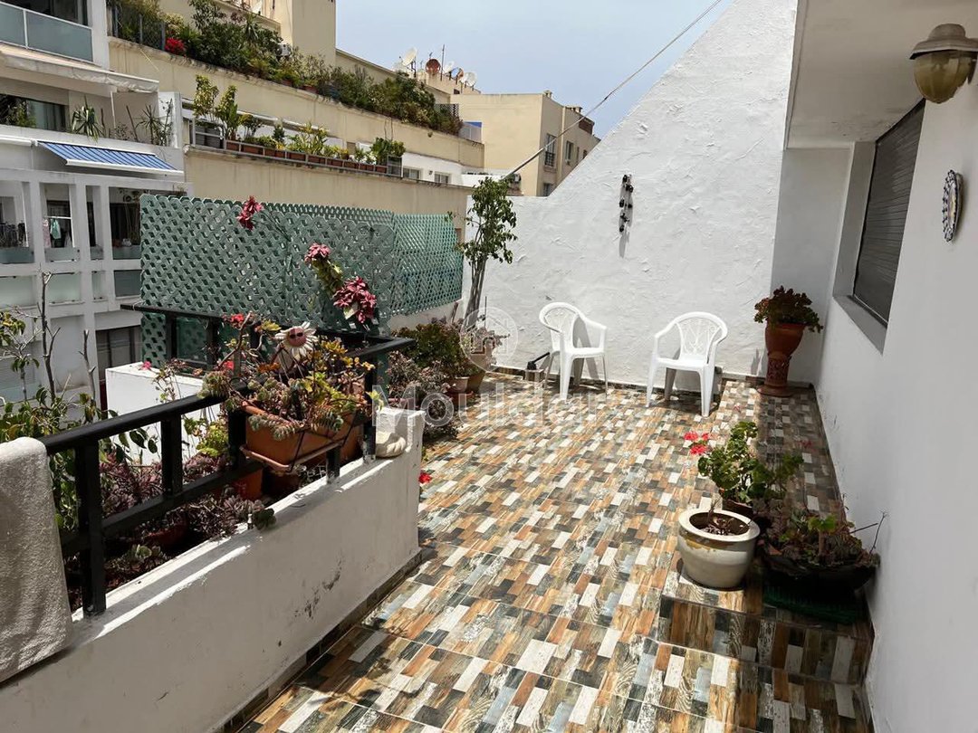 Nowoczesne mieszkanie typu duplex w Casablance: 5 pokoi i przestronne tarasy - Photo 6