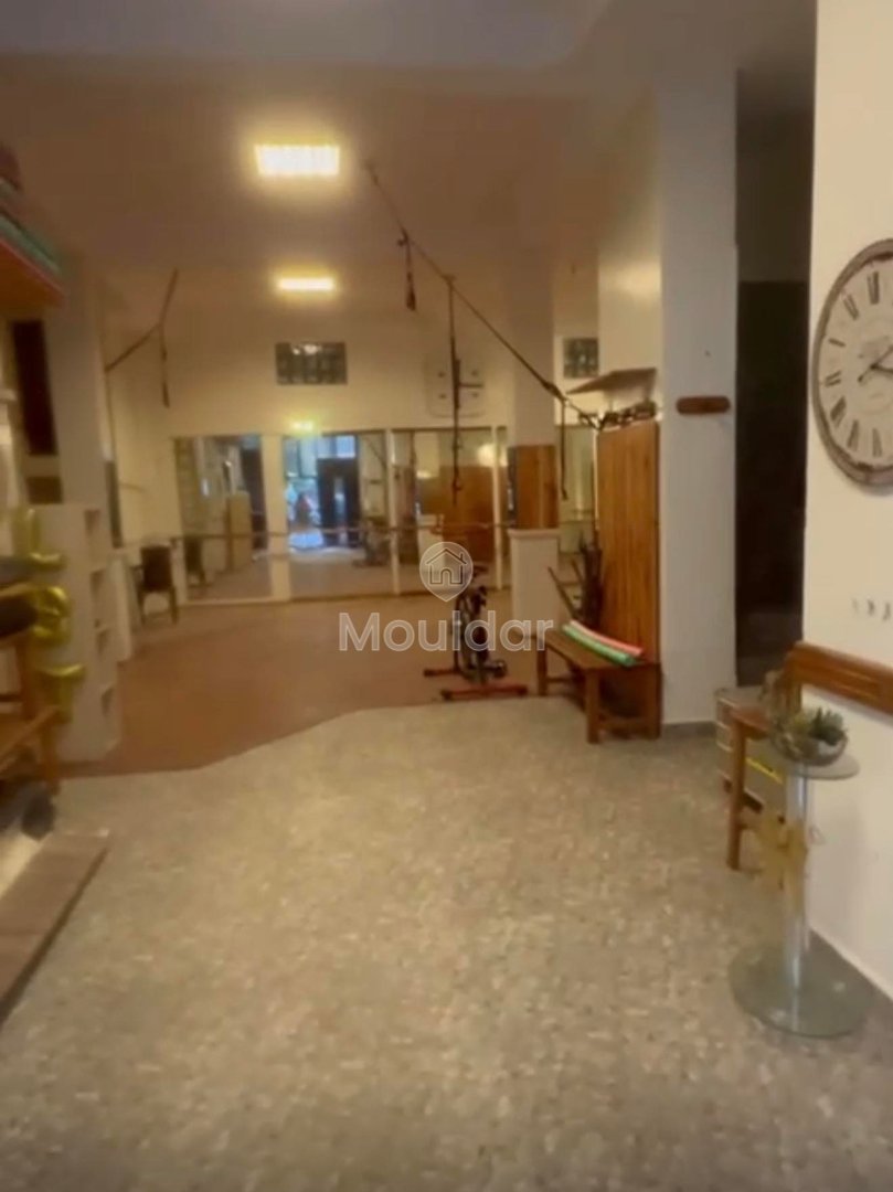 Ocazie unică: spațiu comercial de vânzare în Casablanca - Photo 2