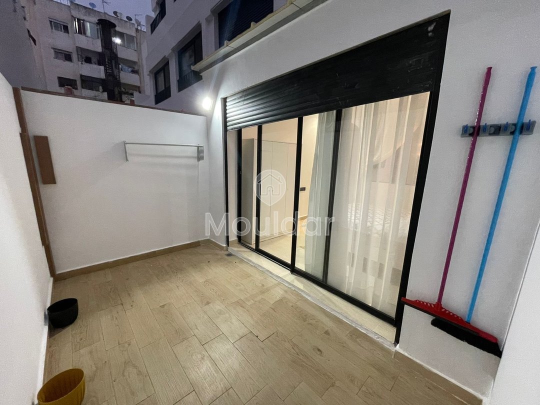 Bourgogne'da teraslı ve klima ile kiralık mobilyalı stüdyo - Photo 10