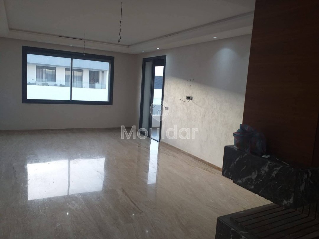 للايجار: شقة 3 غرف نوم مع شرفة في دار بوعزة - Photo 1