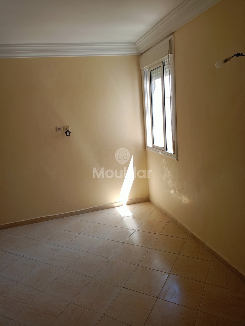 Charming 2-Bedroom Apartment for Sale in Salé, Said Hajji - Photo 2