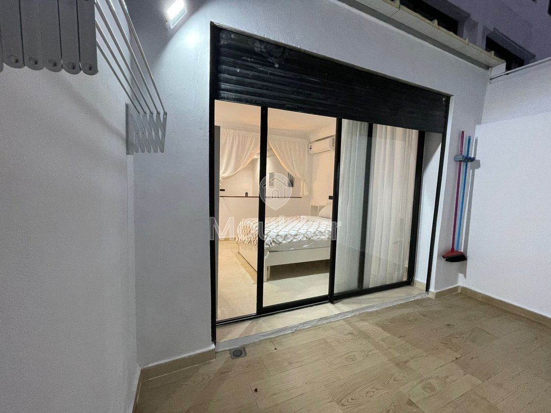 Bourgogne'da teraslı ve klima ile kiralık mobilyalı stüdyo - Photo 12