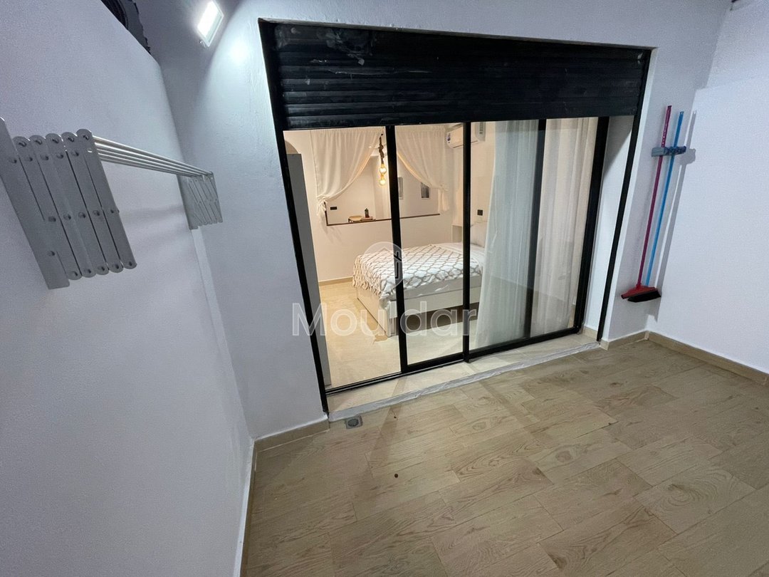 Bourgogne'da teraslı ve klima ile kiralık mobilyalı stüdyo - Photo 11