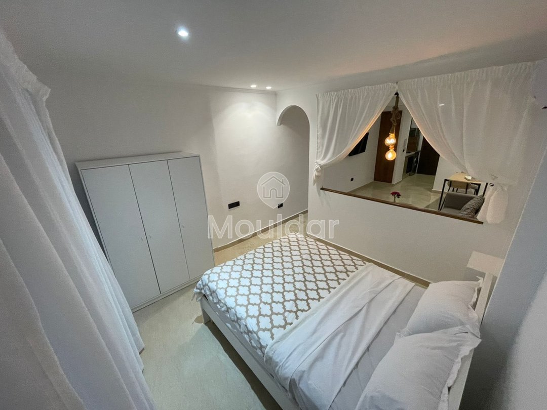 Bourgogne'da teraslı ve klima ile kiralık mobilyalı stüdyo - Photo 8