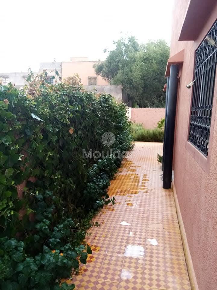 فيلا حديثة في مراكش: 2 غرف نوم مع حديقة وتراس - Photo 19