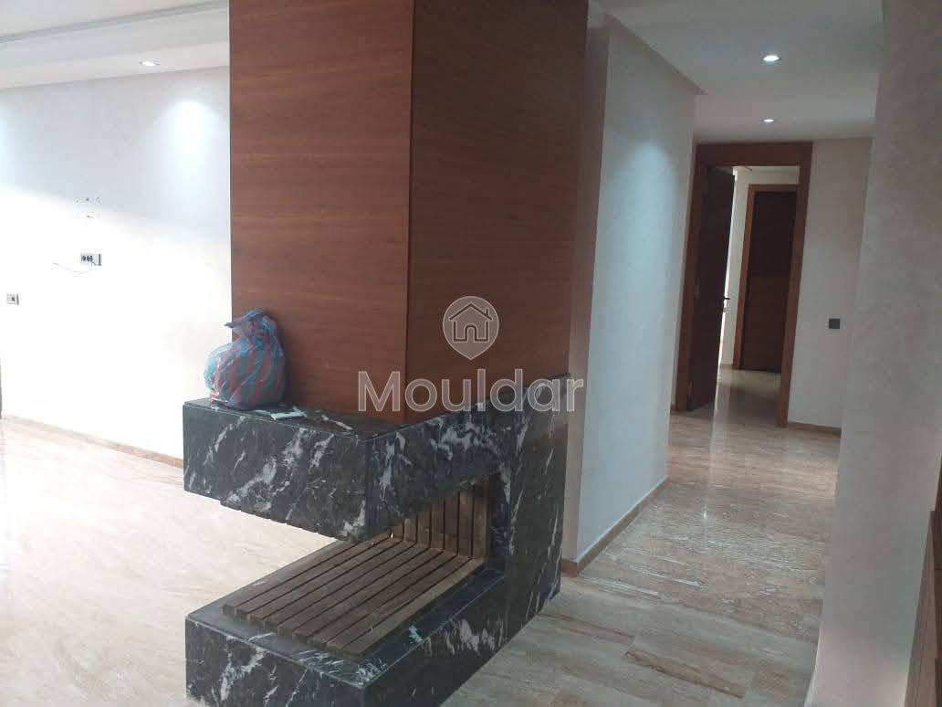 للايجار: شقة 3 غرف نوم مع شرفة في دار بوعزة - Photo 5