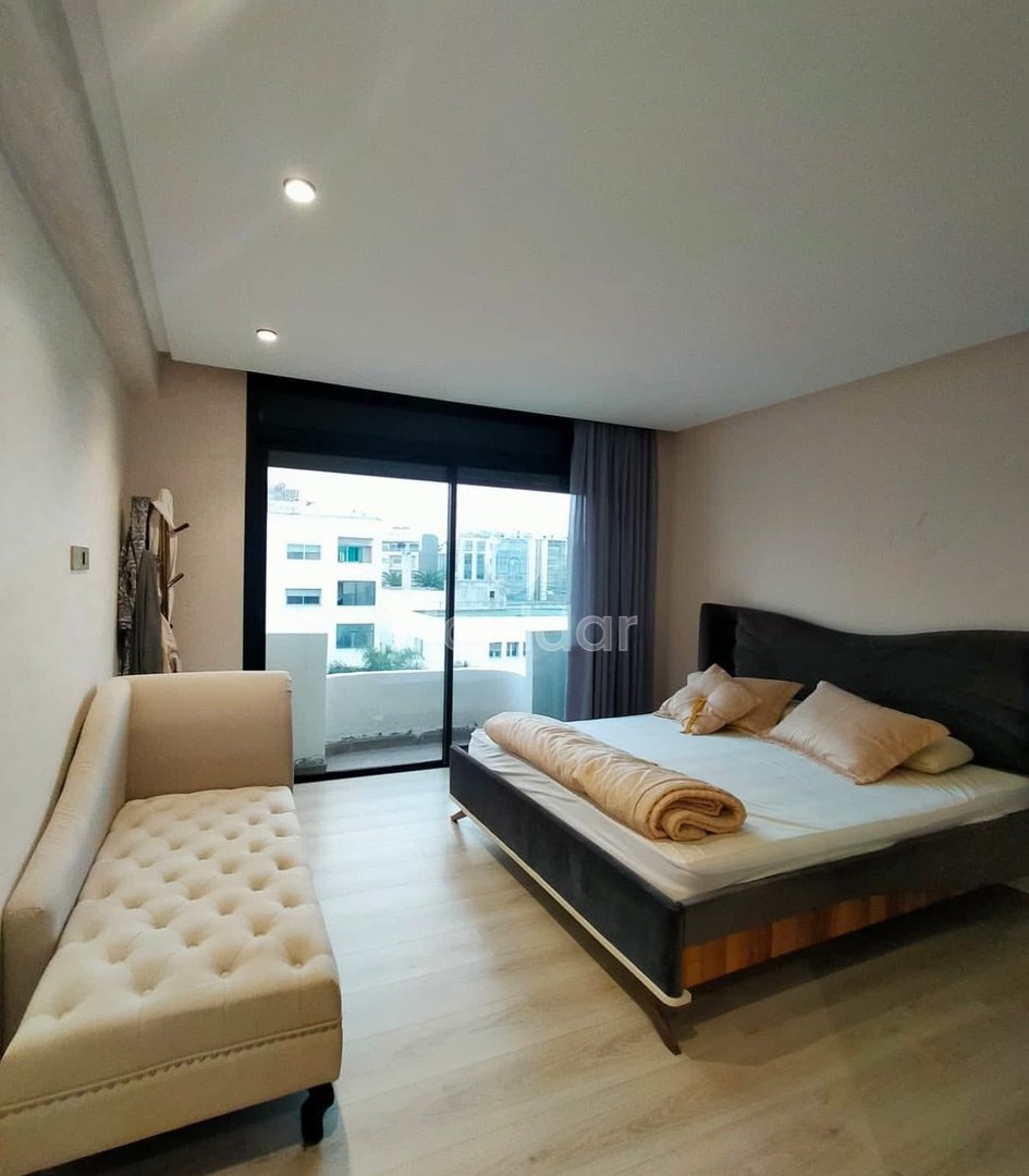 Stunning 4-Bedroom Apartment with Terrace in Casablanca Racine - Photo 4