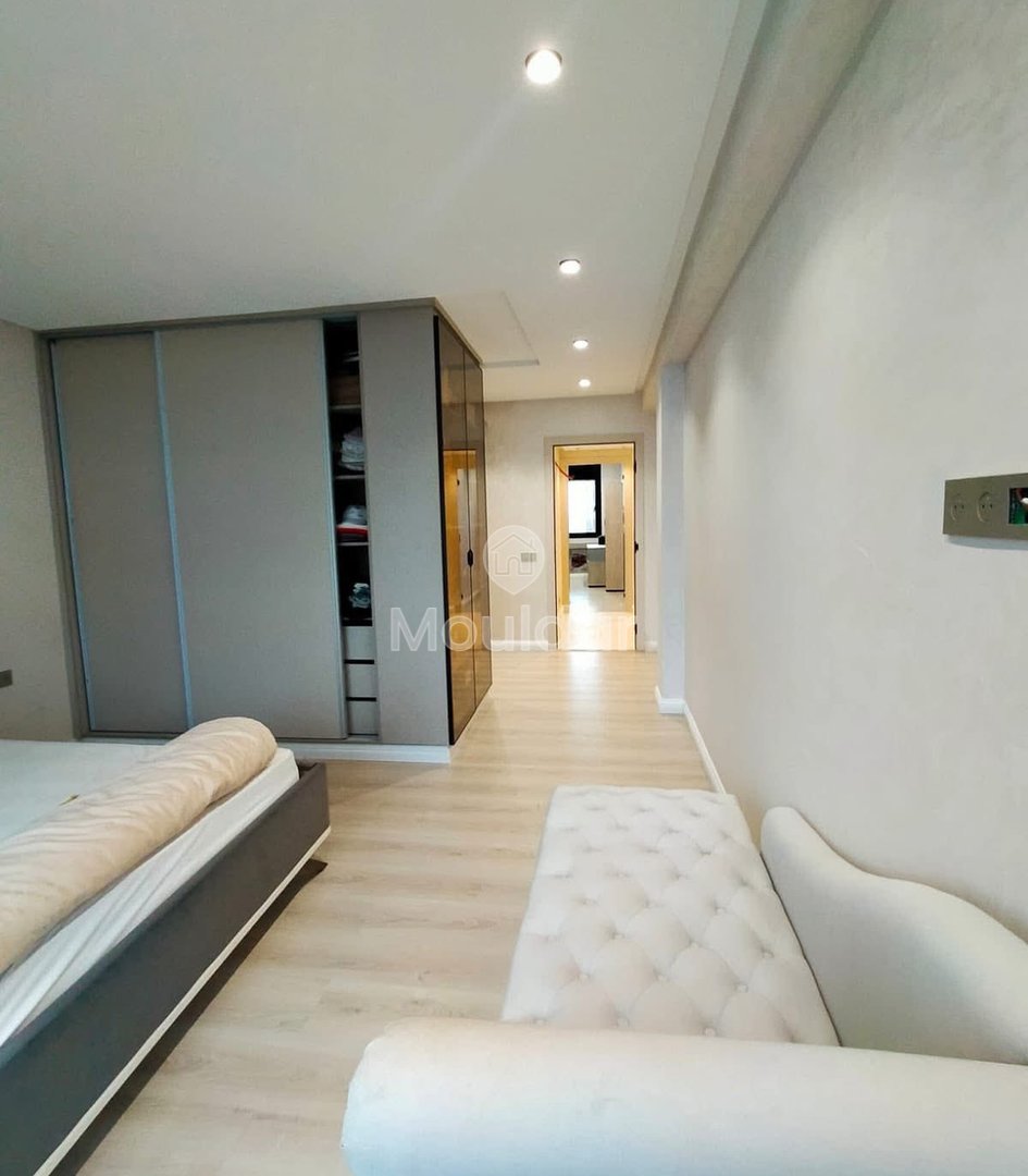 Stunning 4-Bedroom Apartment with Terrace in Casablanca Racine - Photo 6