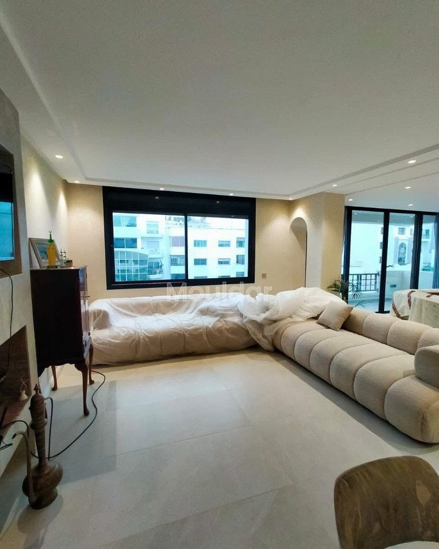 Stunning 4-Bedroom Apartment with Terrace in Casablanca Racine - Photo 1