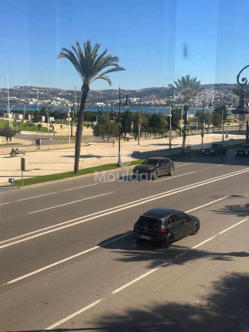 Local commercial titré de 720 m² à Tanger City Center - Photo 3