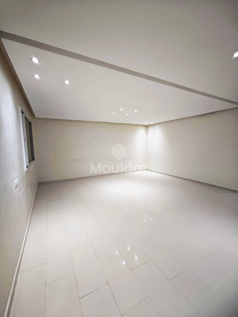 Wohnung 3 Z. zu Vermieten: Balkon und Ausgestattete Küche in Kenitra - Photo 1