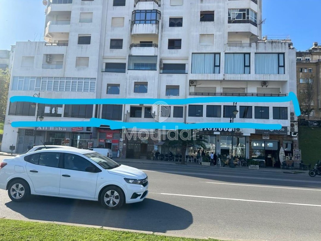 Local commercial titré de 720 m² à Tanger City Center - Photo 1