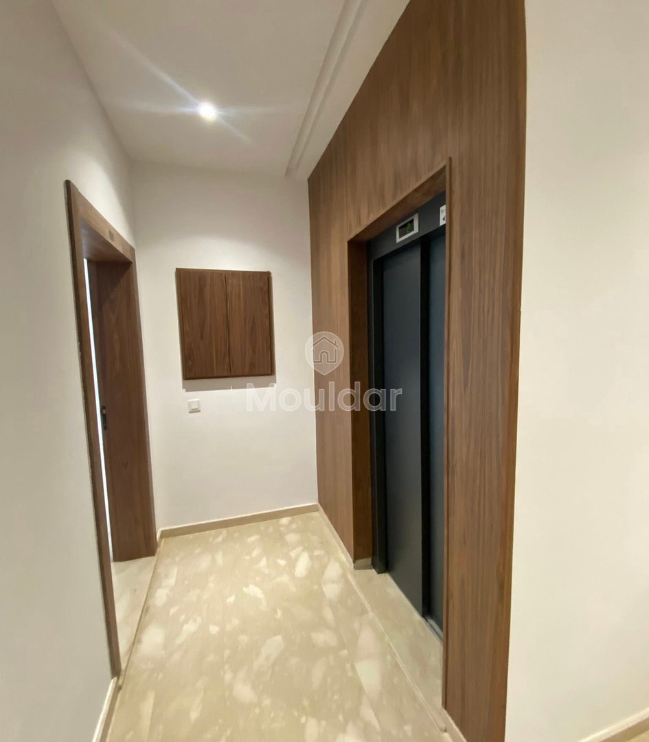 Prachtig Appartement met 4 Slaapkamers te Huur in Souissi, Rabat - Photo 6