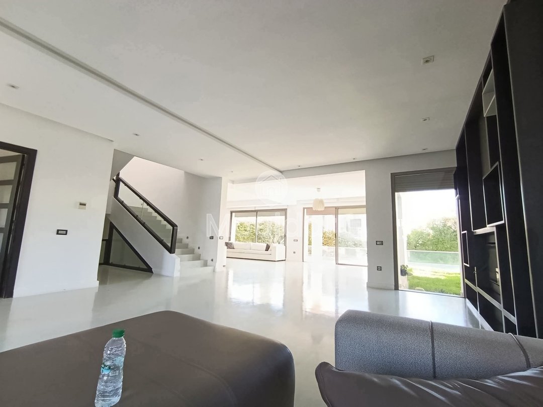 Ruime Villa Te Huur in Dar Bouazza met Tuin en Terras - Photo 3