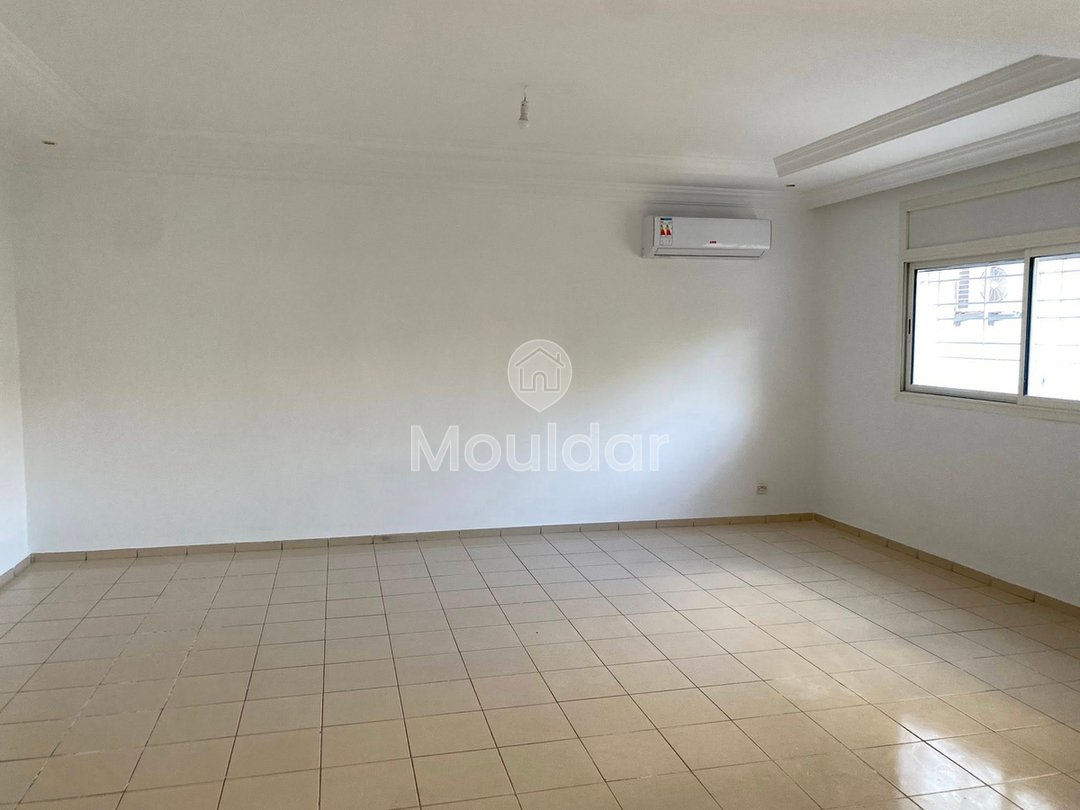 Wohnung zu vermieten in Rabat Souissi: 120m² mit Balkon - Photo 3