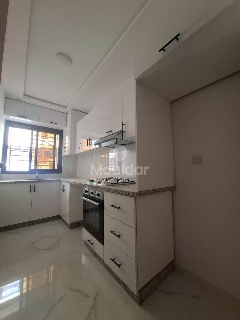 شقة رائعة من 3 غرف للإيجار في مرتيل، إطلالة وراحة - Photo 4