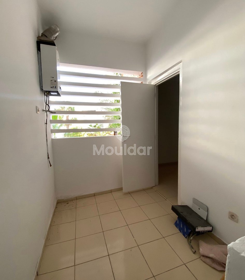 Appartamento Spazioso da Affittare a Rabat - Souissi con Balcone - Photo 4