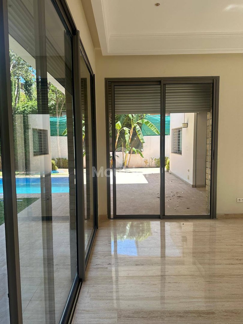 Kasablanka'da Lüks Villa: 600m², Özel Havuz ve Bahçe - Photo 5