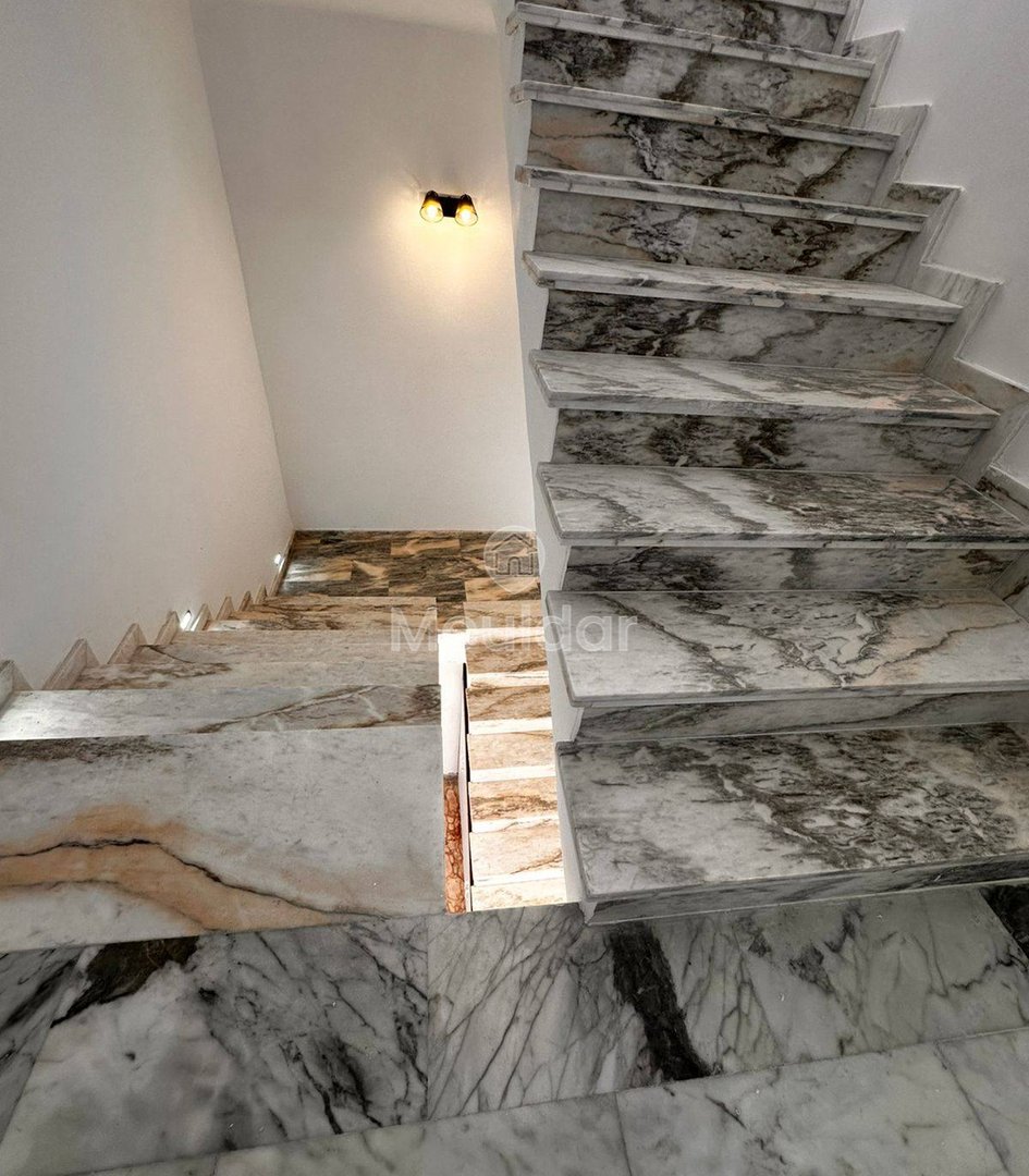 فيلا للبيع في مراكش: فخامة، مساحة، ومسبح - Photo 9