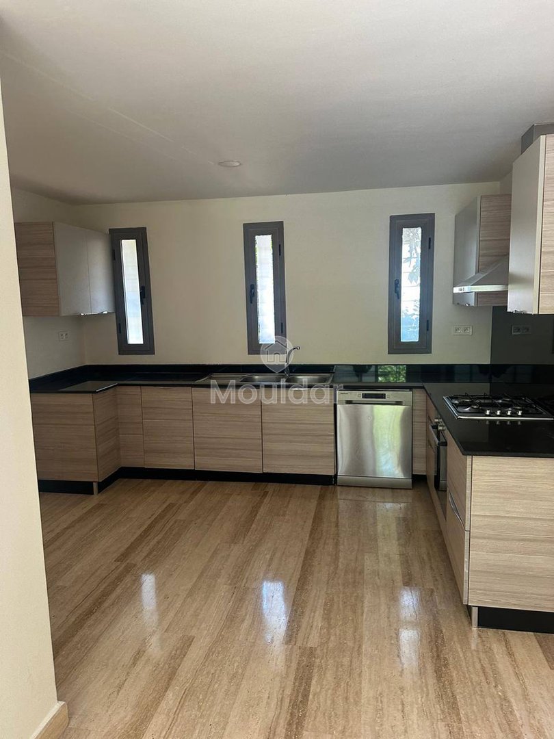 Kasablanka'da Lüks Villa: 600m², Özel Havuz ve Bahçe - Photo 7