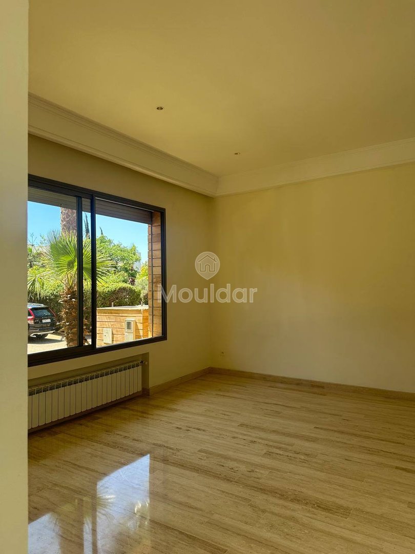 Kasablanka'da Lüks Villa: 600m², Özel Havuz ve Bahçe - Photo 4