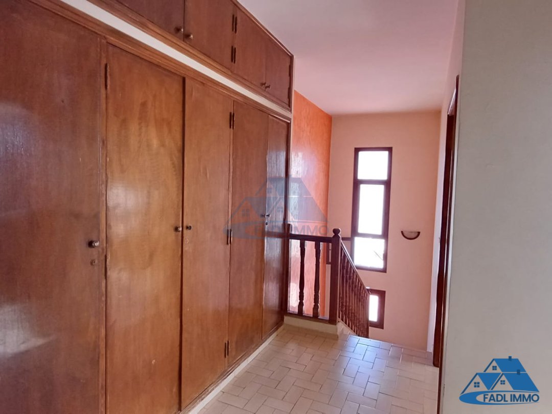 VENTE CHARMANTE VILLA 330 M2 A HAY RIAD RABAT  - Photo 8