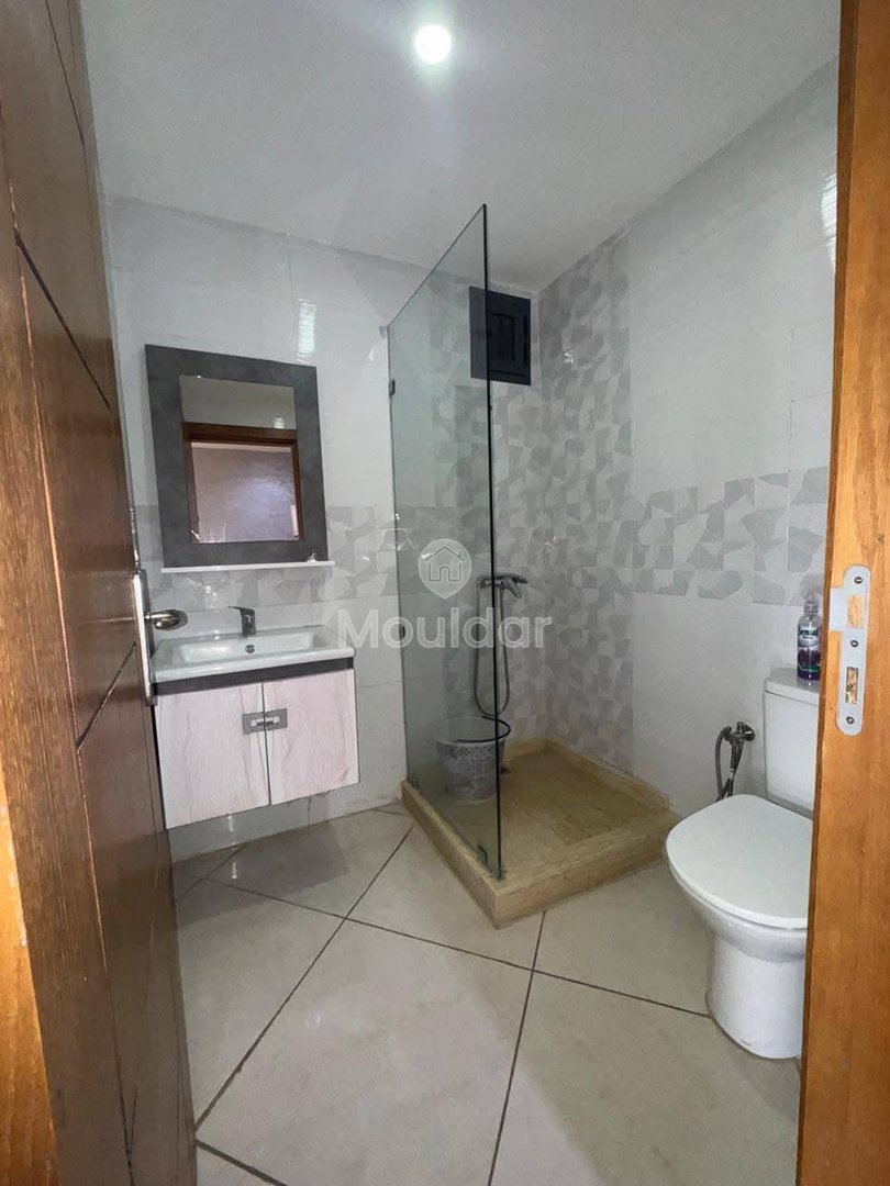 شقة بثلاث غرف نوم للايجار في القنيطرة - راحة وملاءمة - Photo 8