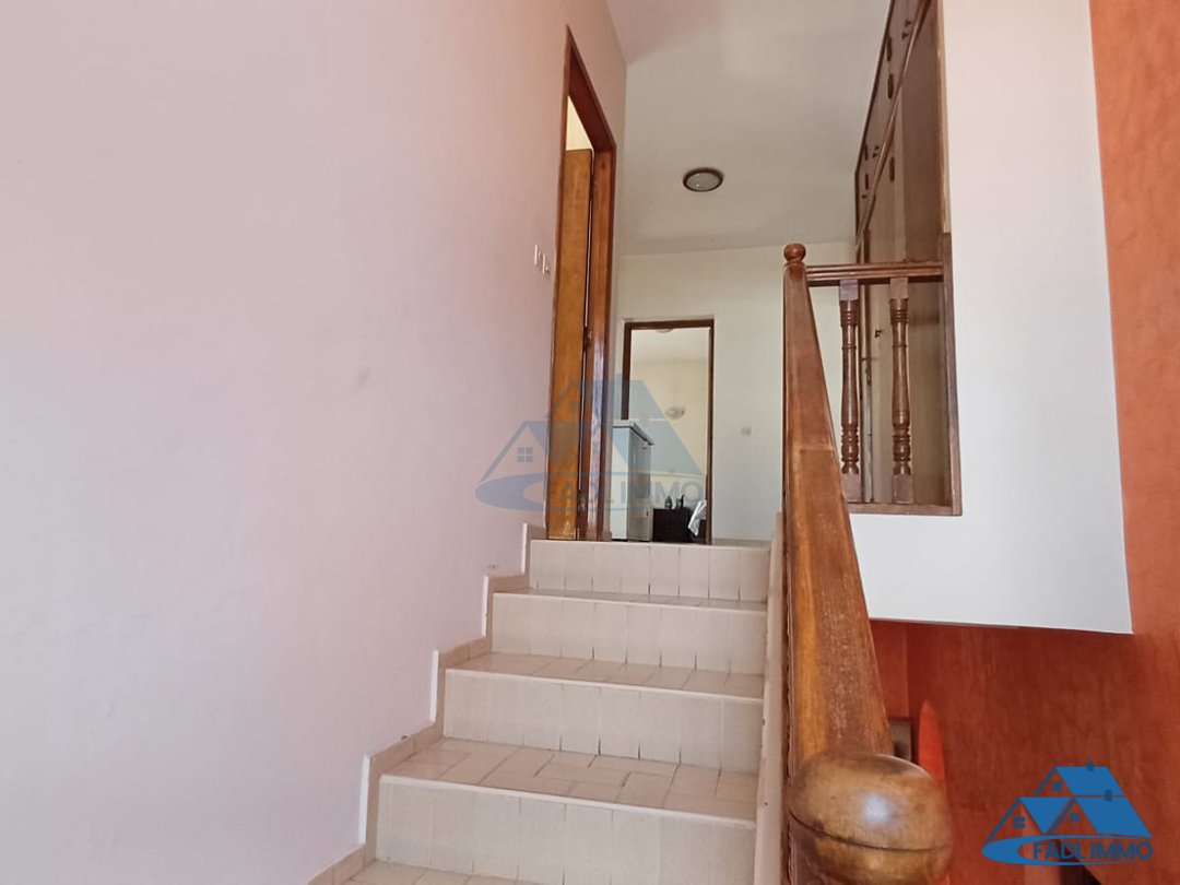 VENTE CHARMANTE VILLA 330 M2 A HAY RIAD RABAT  - Photo 9