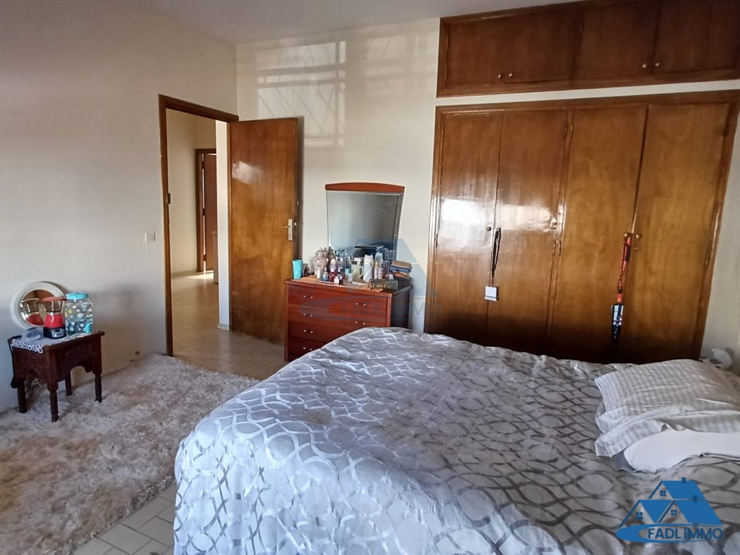 VENTE CHARMANTE VILLA 330 M2 A HAY RIAD RABAT  - Photo 4
