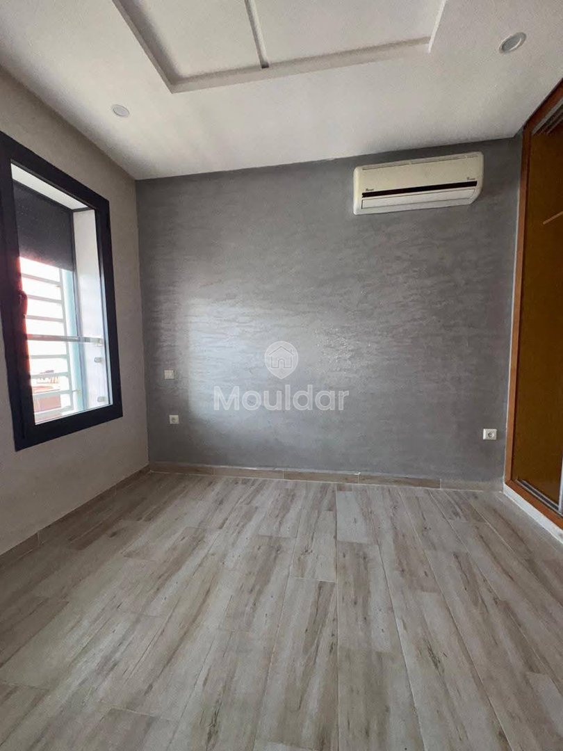 شقة بثلاث غرف نوم للايجار في القنيطرة - راحة وملاءمة - Photo 4