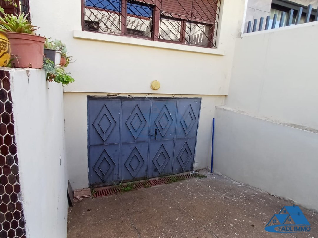VENTE CHARMANTE VILLA 330 M2 A HAY RIAD RABAT  - Photo 24