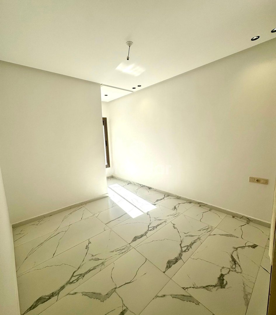 Charmante Wohnung zu verkaufen in Fès: 3 Schlafzimmer und Balkon - Photo 2