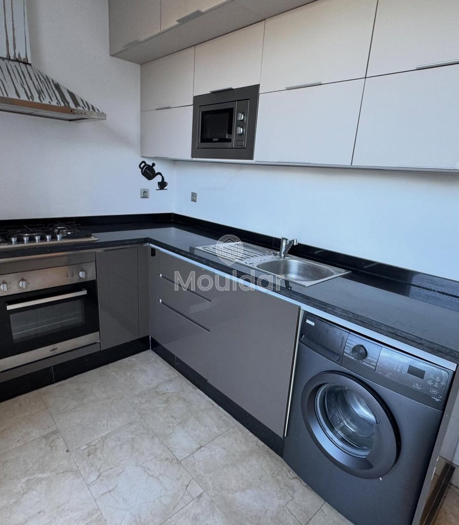 Villa Espaciosa en Alquiler en Bouskoura con Encantadora Chimenea - Photo 11