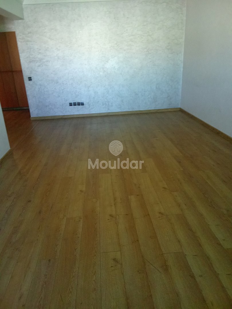 Zu vermietende Wohnung: 3 Schlafzimmer mit voll ausgestatteter Küche in Casablanca - Photo 2