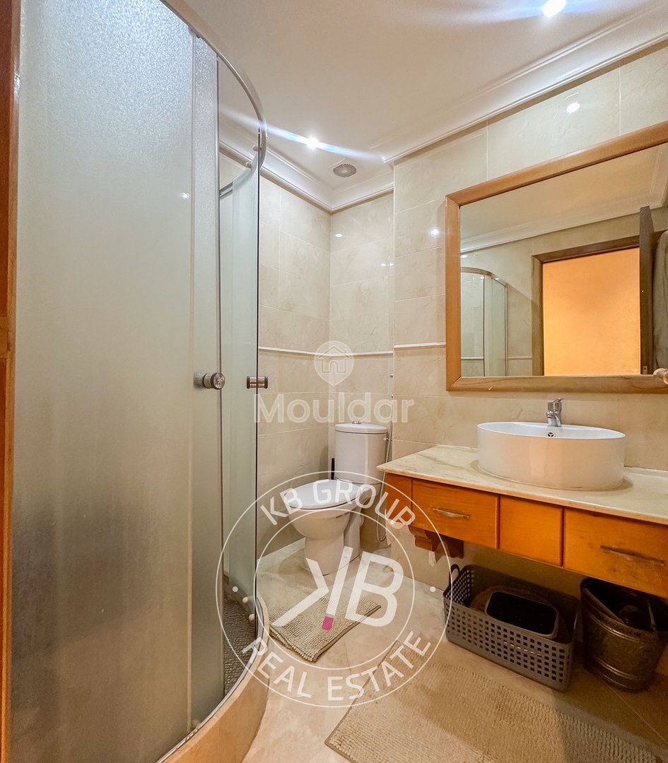 KB GROUP REAL ESTATE oferece para aluguel um belíssimo apartamento mobiliado de 82 m², localizado em Wifak, no 4º andar de um edifício seguro. Este imóvel dispõe de elevador e de uma vaga de garagem. - Photo 9