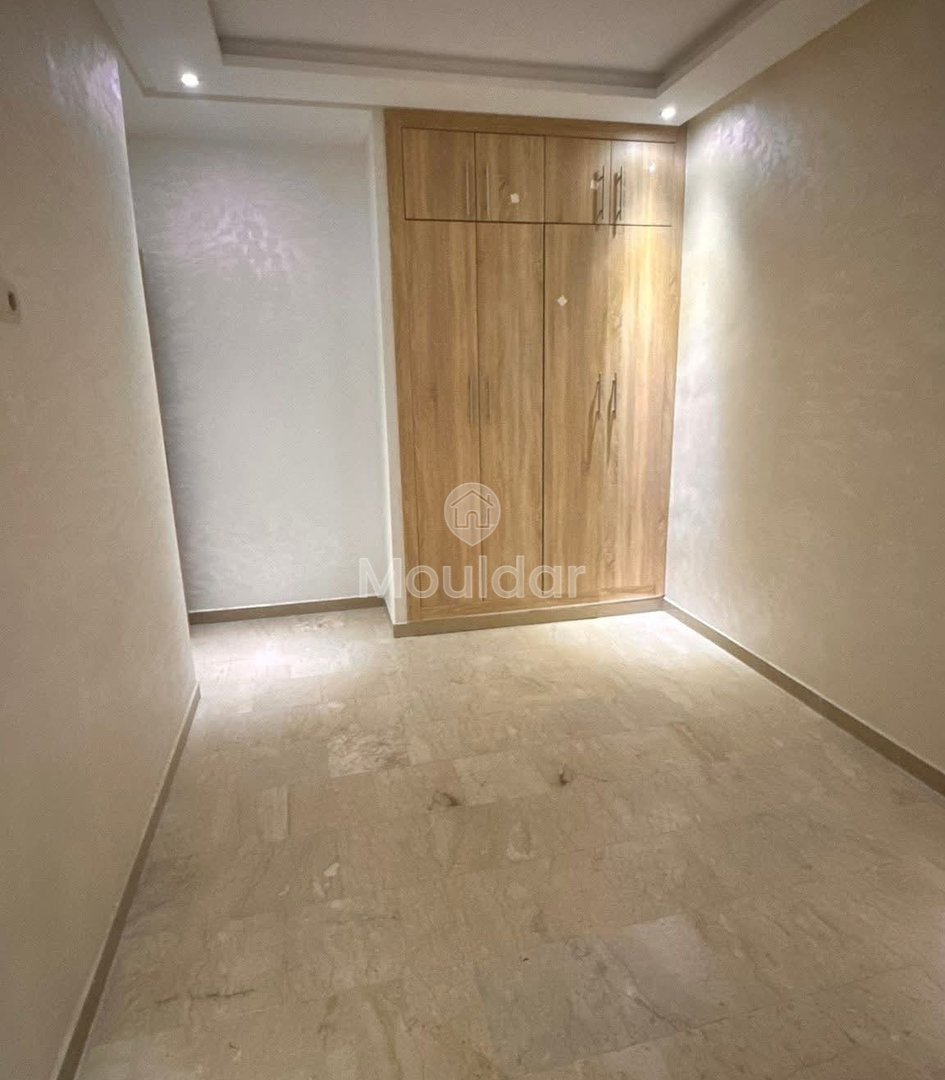 Studio do wynajęcia w Casablance: Garaż, Taras i Bezpieczeństwo - Photo 3