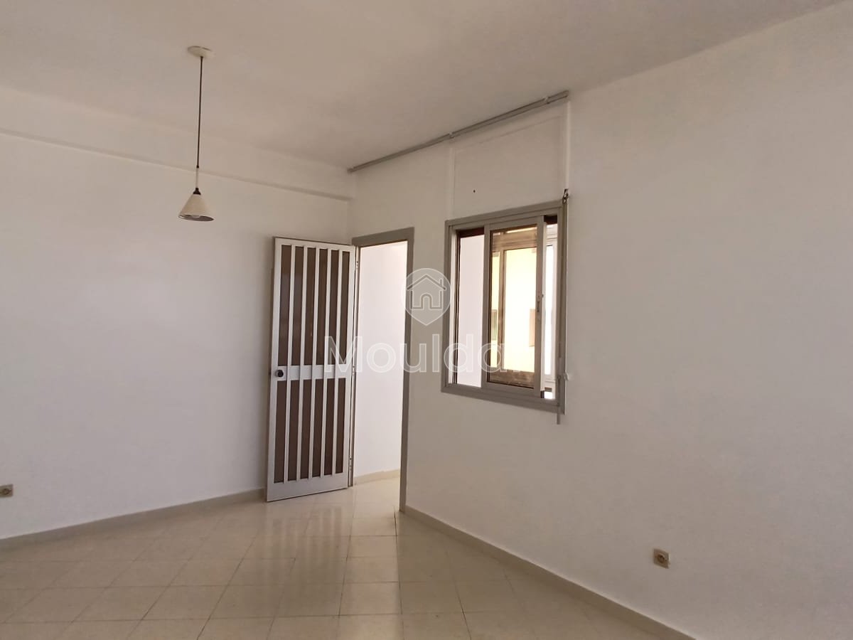 Appartement spacieux à louer : 3 chambres à Hay Riad - Photo 9