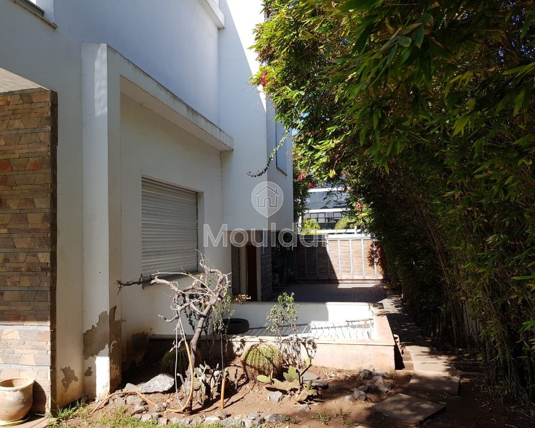 Villa élégante à vendre à Casablanca : espace et confort - Photo 5