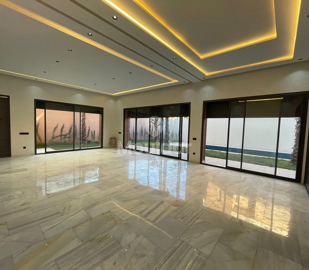 Villa Luxe à Marrakech : 4 Chambres, Piscine et Jardin - Photo 1