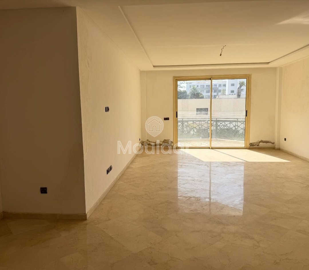 Geniş Bir Daire Kiralayın Casablanca'da Balkon ve Otopark ile - Photo 2