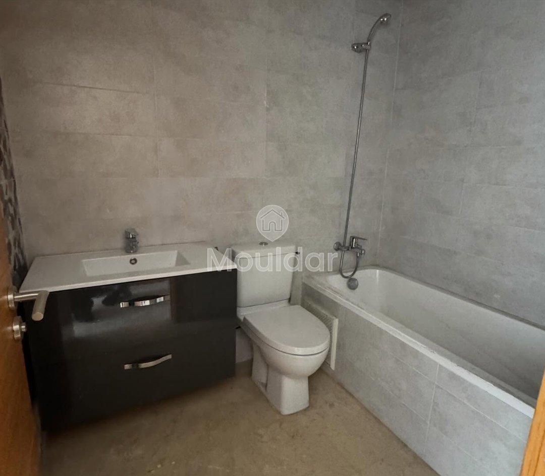 Geniş Bir Daire Kiralayın Casablanca'da Balkon ve Otopark ile - Photo 11