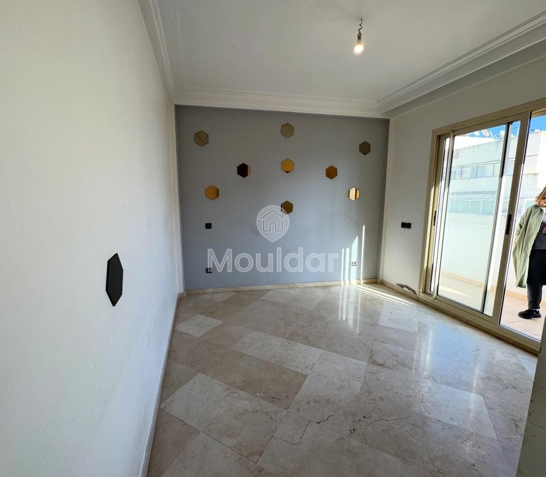 Geniş Bir Daire Kiralayın Casablanca'da Balkon ve Otopark ile - Photo 5