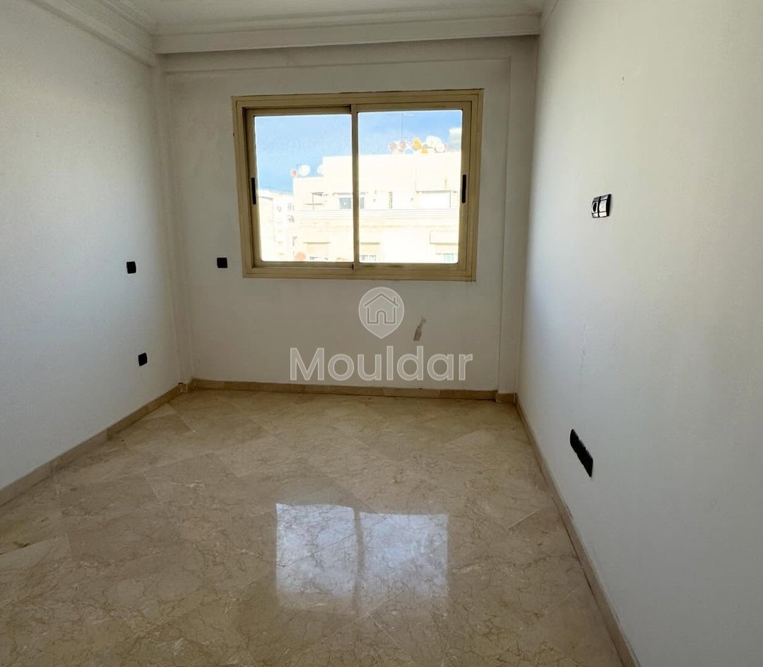 Geniş Bir Daire Kiralayın Casablanca'da Balkon ve Otopark ile - Photo 4