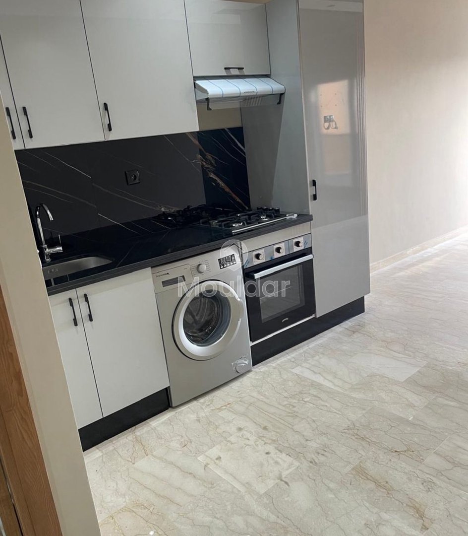 Casablanca'da Hastaneler Mahallesi'nde Kiralık Şık Stüdyo - Photo 4