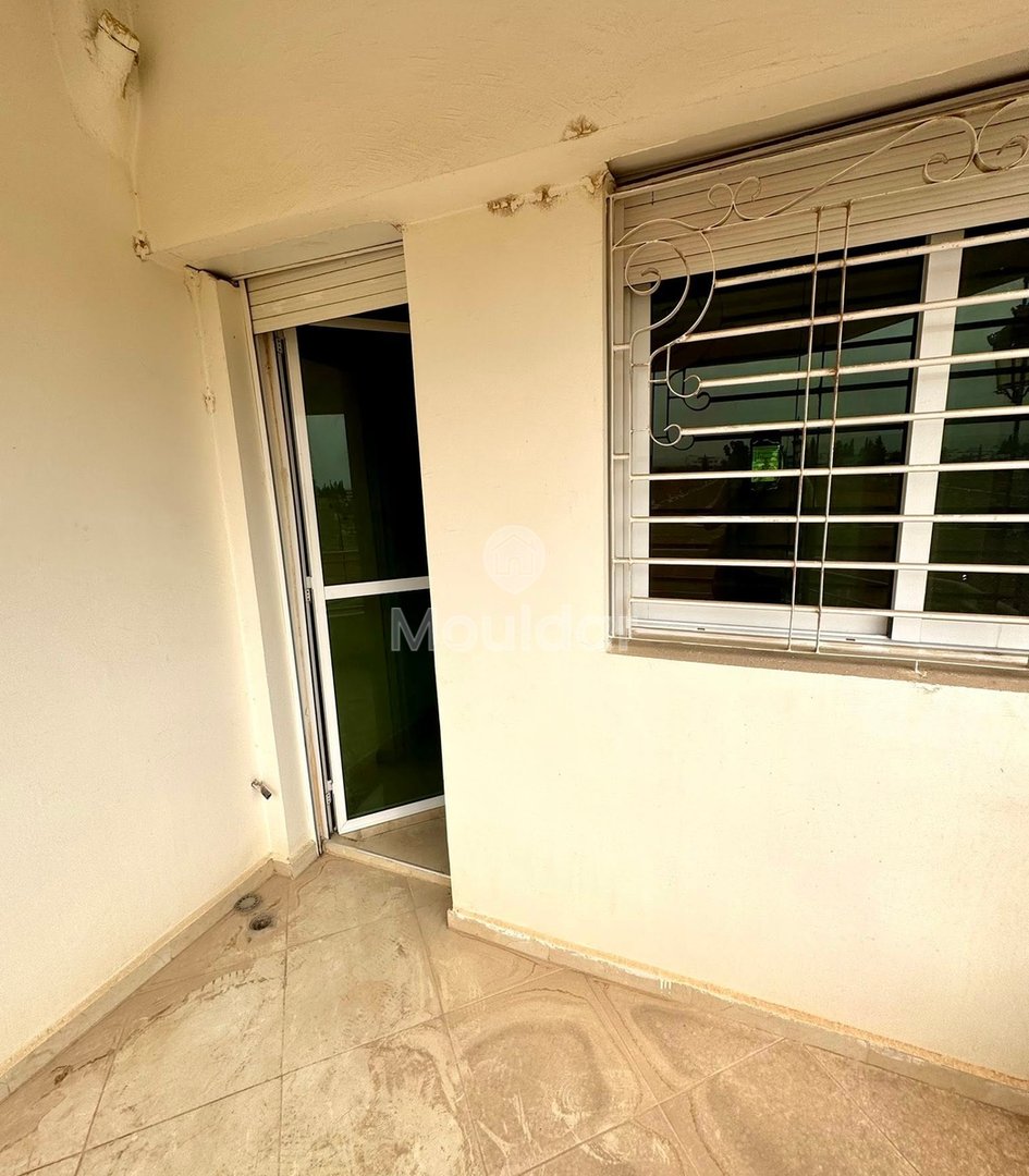 Charming Apartment for Sale in Fès - 3 Bedrooms and Balcony - Photo 9