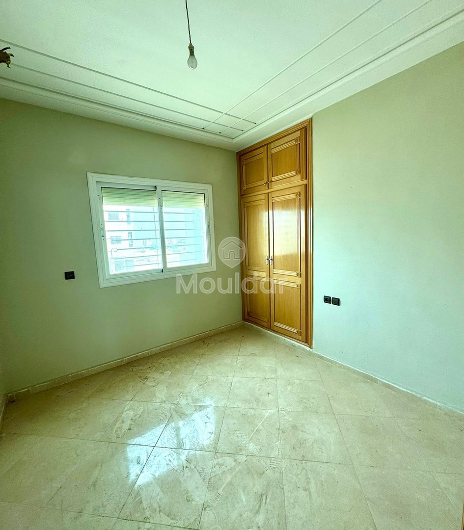 Charming Apartment for Sale in Fès - 3 Bedrooms and Balcony - Photo 3