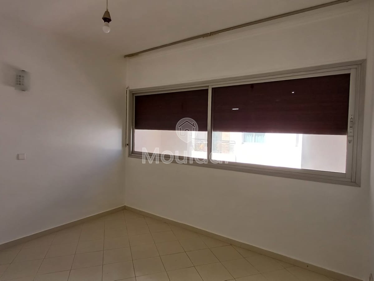 Appartement spacieux à louer : 3 chambres à Hay Riad - Photo 4