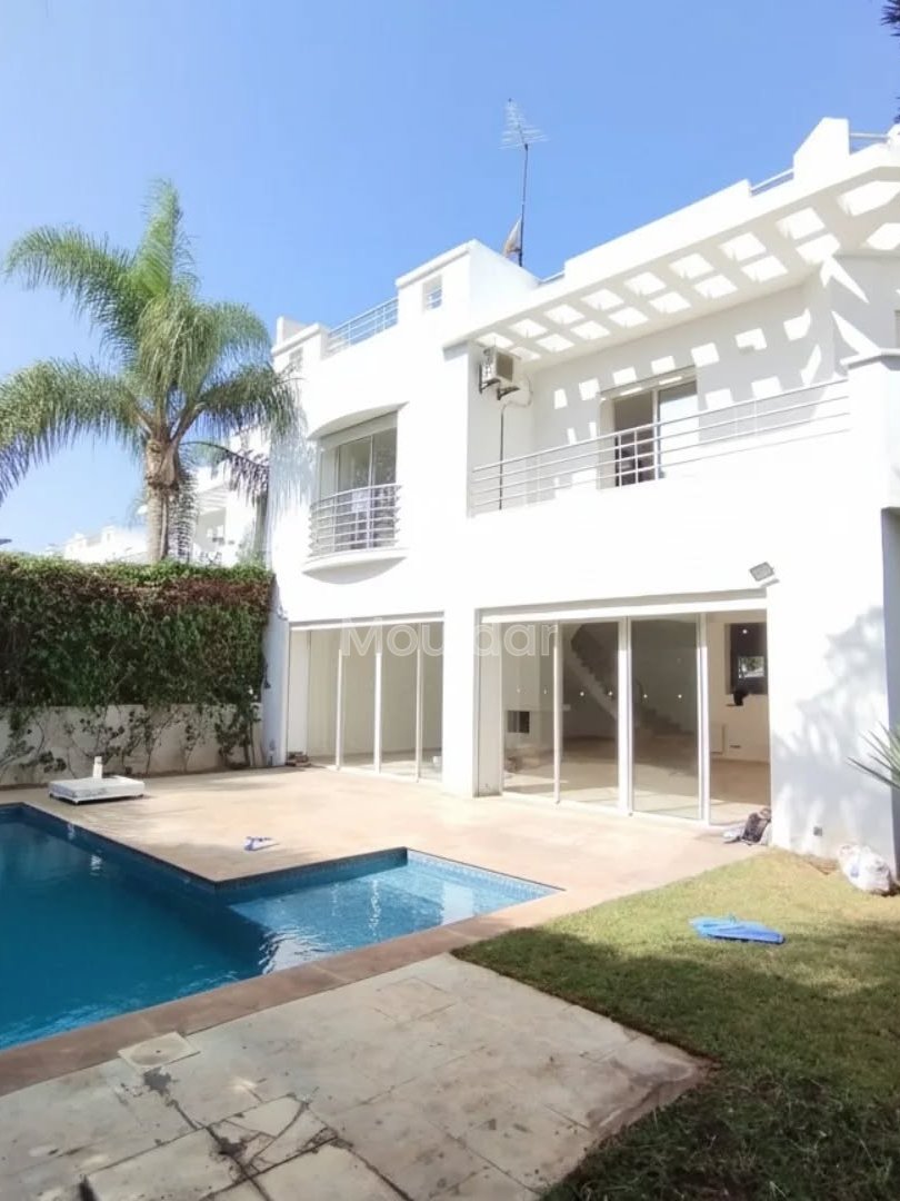 Aussergewöhnliche Villa in Aïn Diab: Luxus und Komfort zu Vermieten - Photo 1